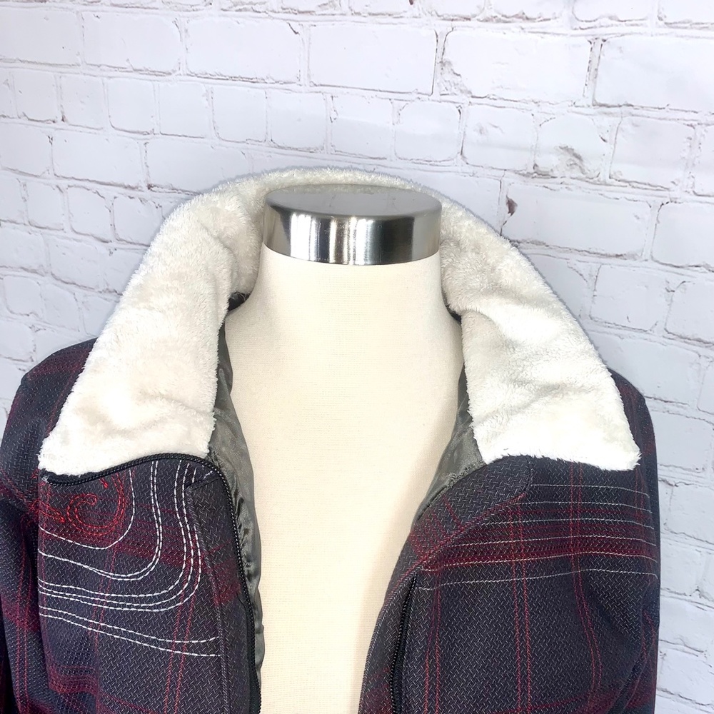Like New |•MOUNTAIN HARDWEAR•| Commotion Retro Motion Snowboard Jacket - Picture 7 of 16